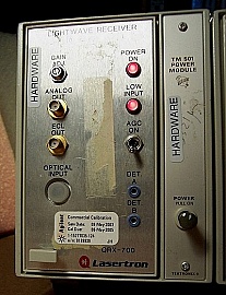 Optical receive equipment with Lasertron QRX-700 Lightwave Receiver plug-in module. 1300nm and 1550nm. It includes 250MHz optical receiver module.