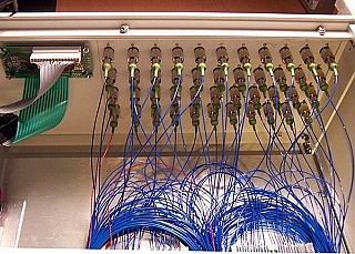 LT-1100 4x40 1550nm SM fiber optic switch, with LCD display.   LIGHTech  P/N: N440LM5G