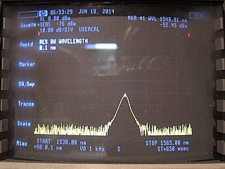 JDS Fitel Scanning Bandpass Filter, Model TB3500, With 2 FC/PC adapters at front panel.