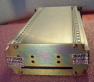 E-tek mainframe with power meter module, and WSS controller module, also a non-working DFB laser 1.55um module. . There is a separate 1x4 1550nm splitter passive module  and you can buy it separately
