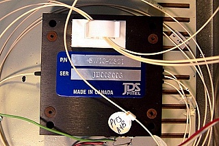 JDS benchtop stabilized 1309nm/1556nm/1631nm laser source, FC/PC adapter ,  FP laser with multimode lasing.