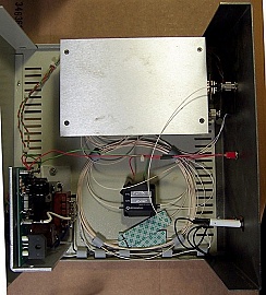 JDS benchtop stabilized 1315.26m/1624.9nm laser source, FC/PC adapter,  FP laser with multimode lasing.