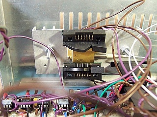 1552.522nm 30mW DFB laser source equipment,  FC/PC PMF interface at front panel